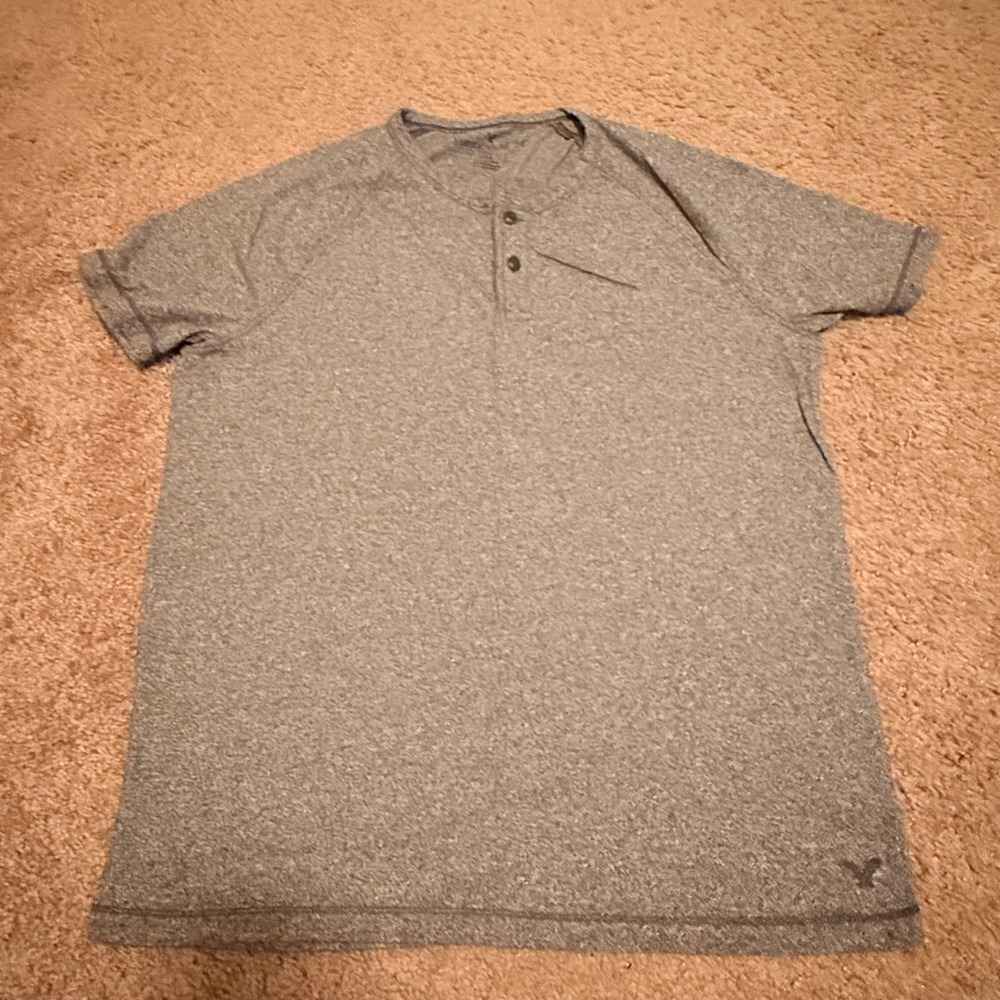 American Eagle Outfitters Mens Gray Heathered Short Sleeve Henley Shirt Size M